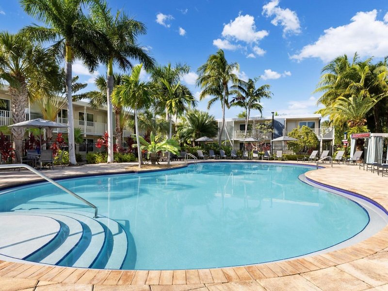 Fairfield Inn & Suites Key West at The Keys Collection 17 - Outdoor Pool