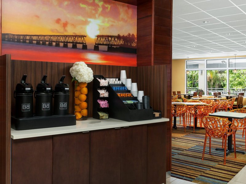 Fairfield Inn & Suites Key West at The Keys Collection 33 - Restaurant
