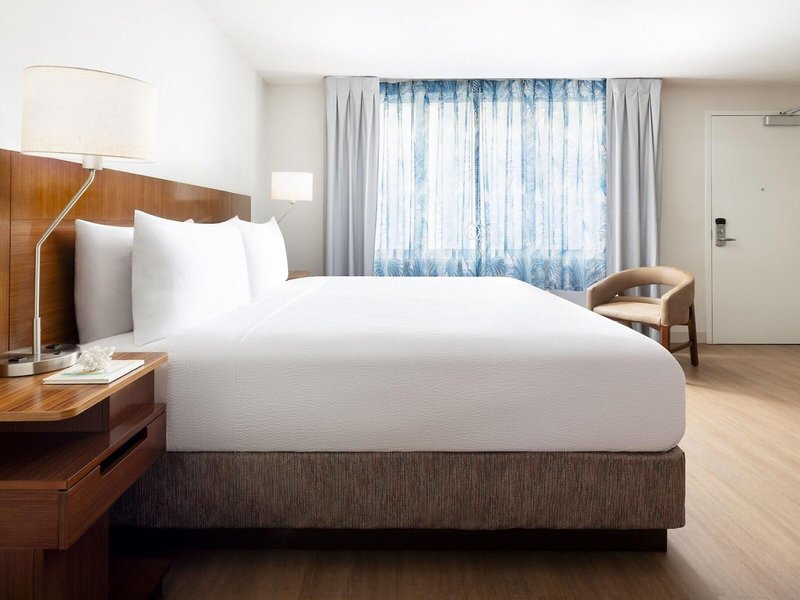 Fairfield Inn & Suites Key West at The Keys Collection 47 - Room Example