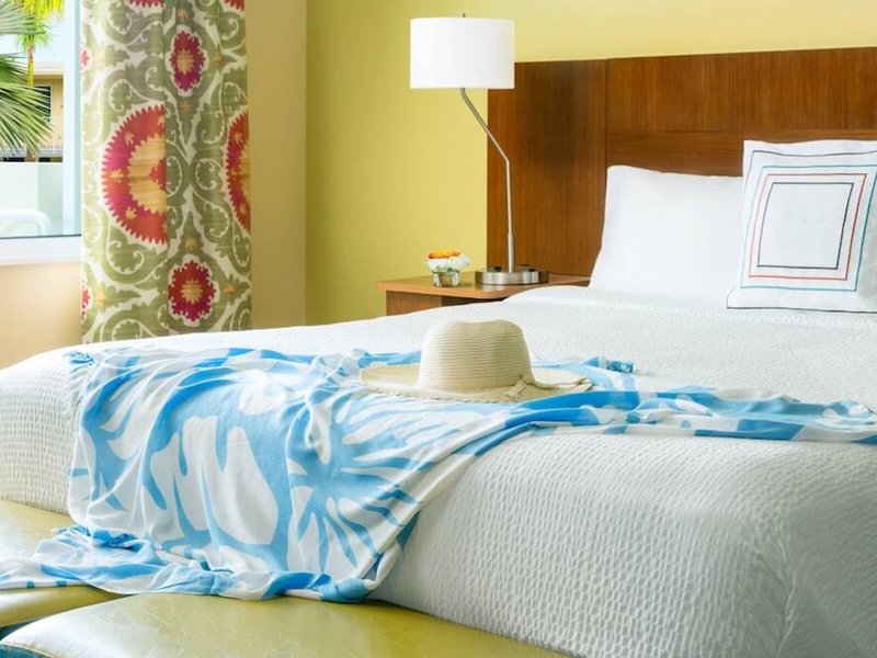Fairfield Inn & Suites Key West at The Keys Collection 50 - Room Example