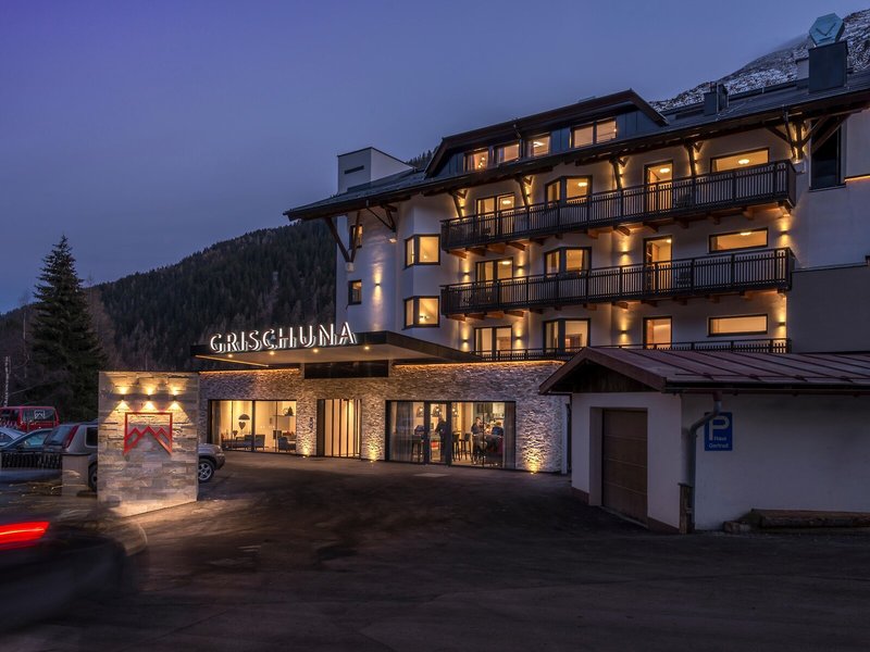 Hotel Grischuna 1