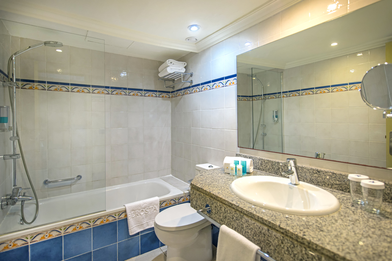 Iberostar Waves Club Cala Barca 40