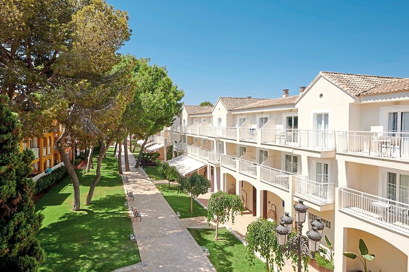 Iberostar Waves Club Cala Barca 9