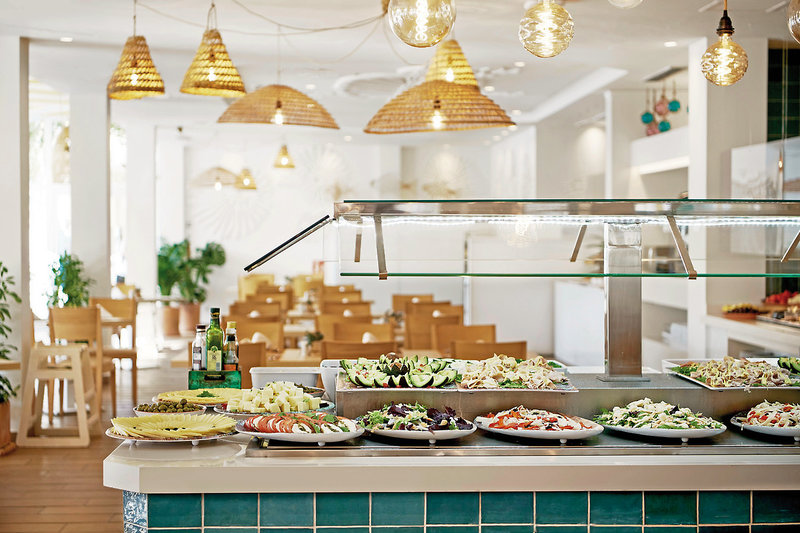 Iberostar Waves Club Cala Barca 19