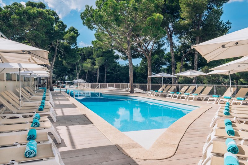 Iberostar Waves Club Cala Barca 5