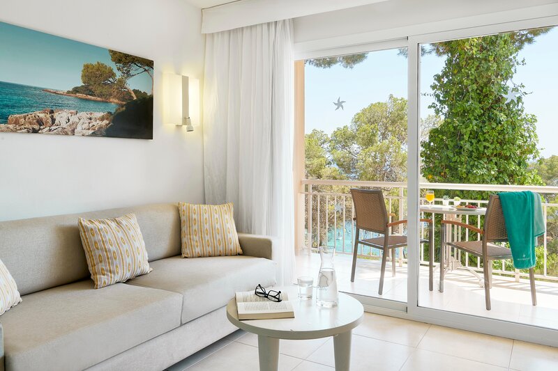 Iberostar Waves Club Cala Barca 60