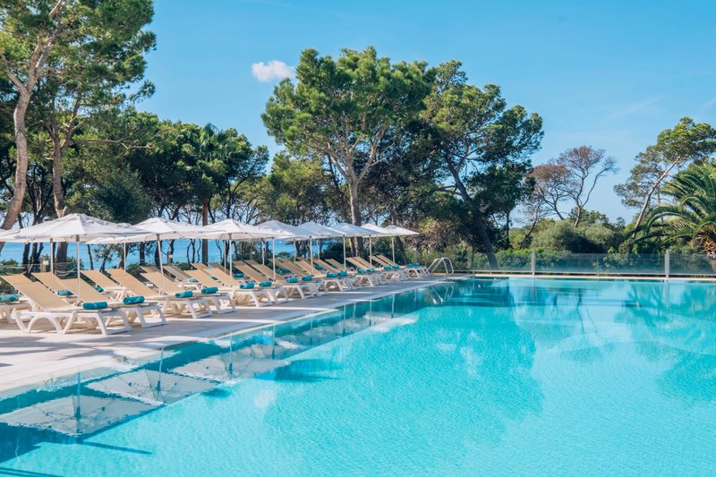 Iberostar Waves Club Cala Barca 24