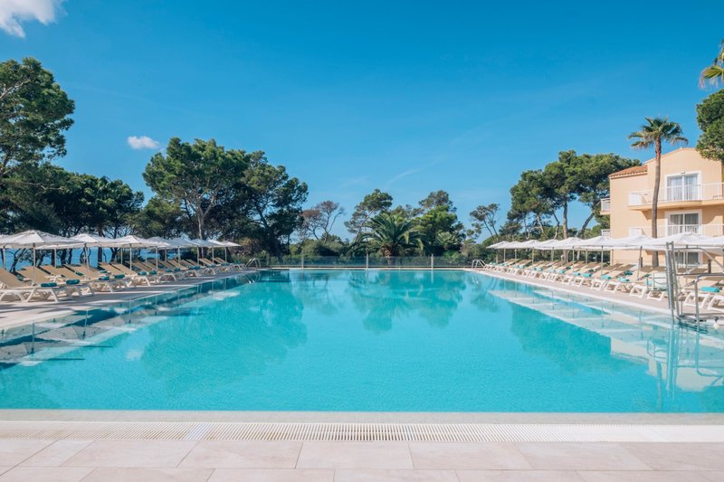 Iberostar Waves Club Cala Barca 25