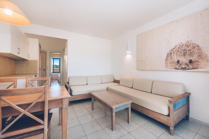 Iberostar Waves Club Cala Barca 34