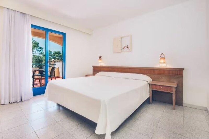 Iberostar Waves Club Cala Barca 72