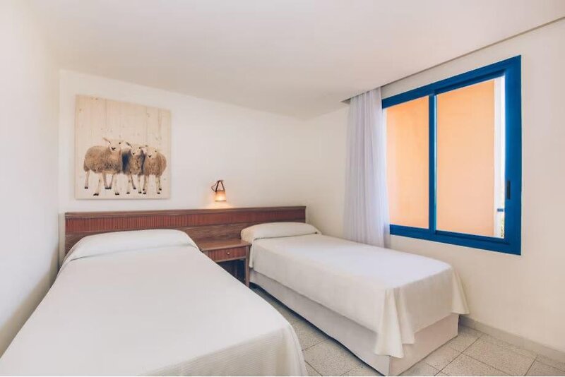 Iberostar Waves Club Cala Barca 73