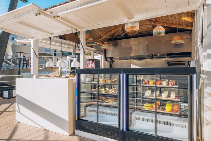 Iberostar Waves Club Cala Barca 18