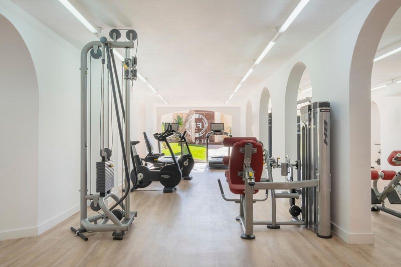 Iberostar Waves Club Cala Barca 23