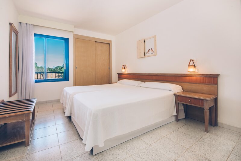 Iberostar Waves Club Cala Barca 27