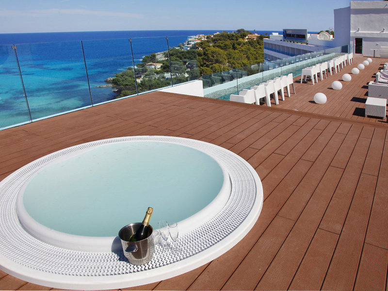 Roc Carolina 8 - Outdoor Pool
