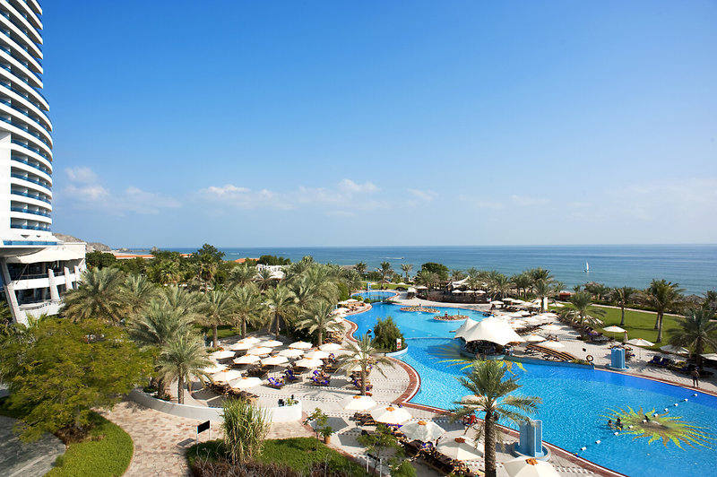 Le Meridien Al Aqah Beach Resort 2