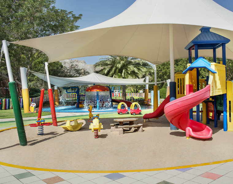 Le Meridien Al Aqah Beach Resort 8