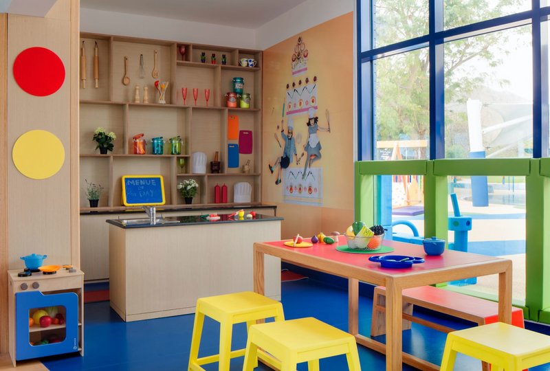 Le Meridien Al Aqah Beach Resort 8