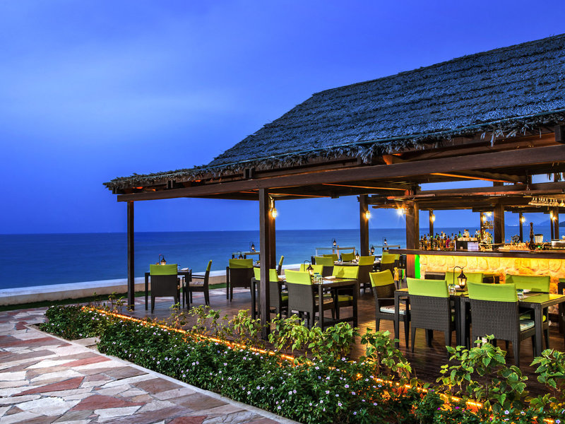 Le Meridien Al Aqah Beach Resort 17