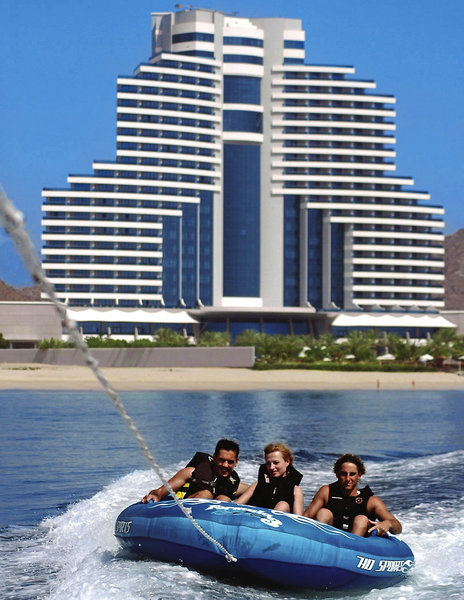 Le Meridien Al Aqah Beach Resort 36