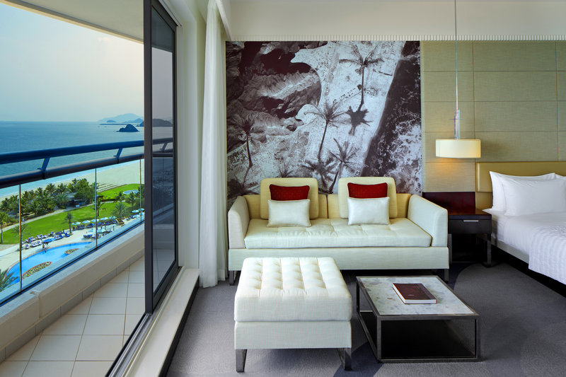 Le Meridien Al Aqah Beach Resort 5