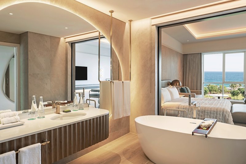 Le Meridien Al Aqah Beach Resort 7