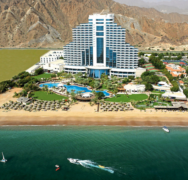 Le Meridien Al Aqah Beach Resort 15