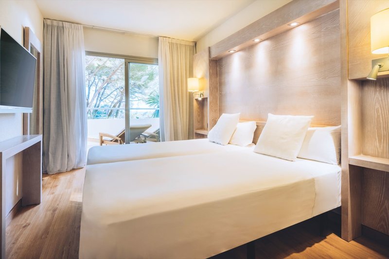 Iberostar Waves Pinos Park 24