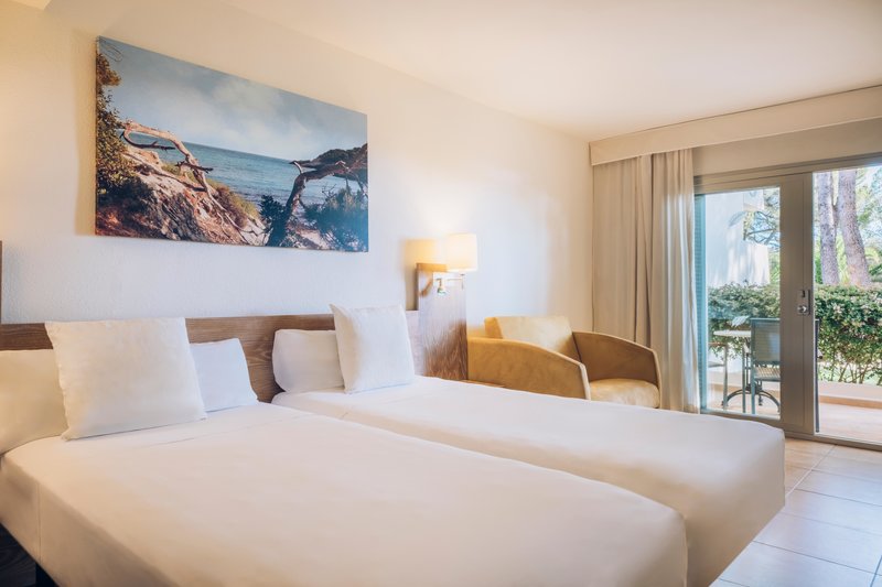 Iberostar Waves Pinos Park 14