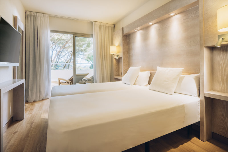 Iberostar Waves Pinos Park 33