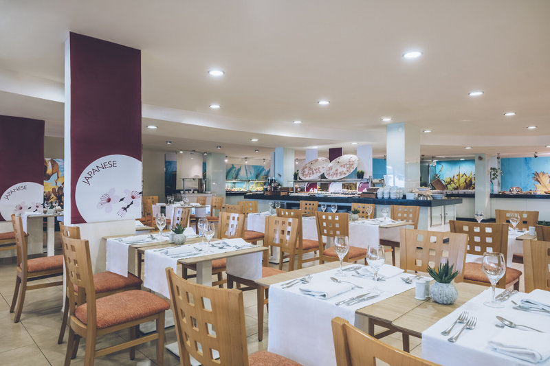 Iberostar Waves Pinos Park 12