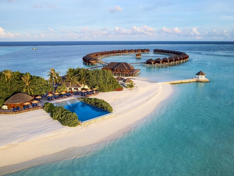 Olhuveli Beach & Spa Resort 7