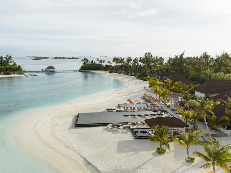 Olhuveli Beach & Spa Resort 12