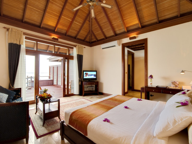 Olhuveli Beach & Spa Resort 33