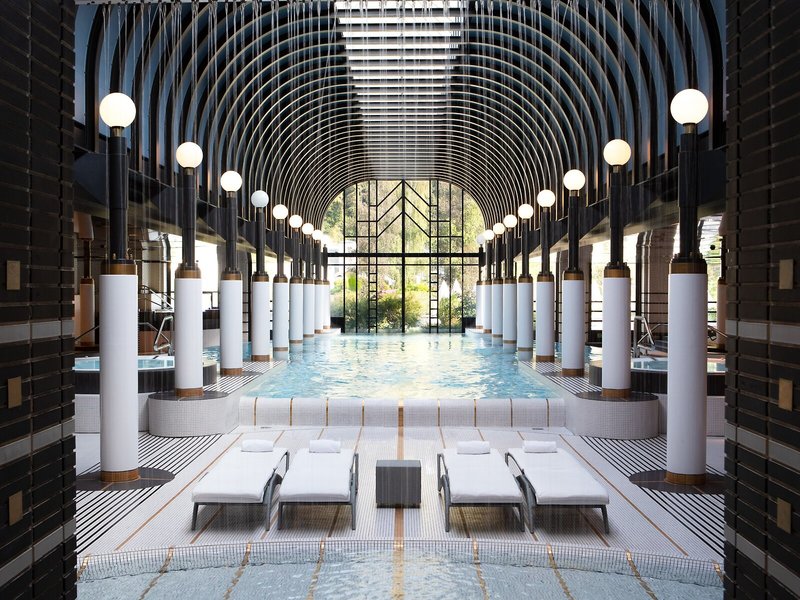 Victoria Jungfrau Grand Hotel 9