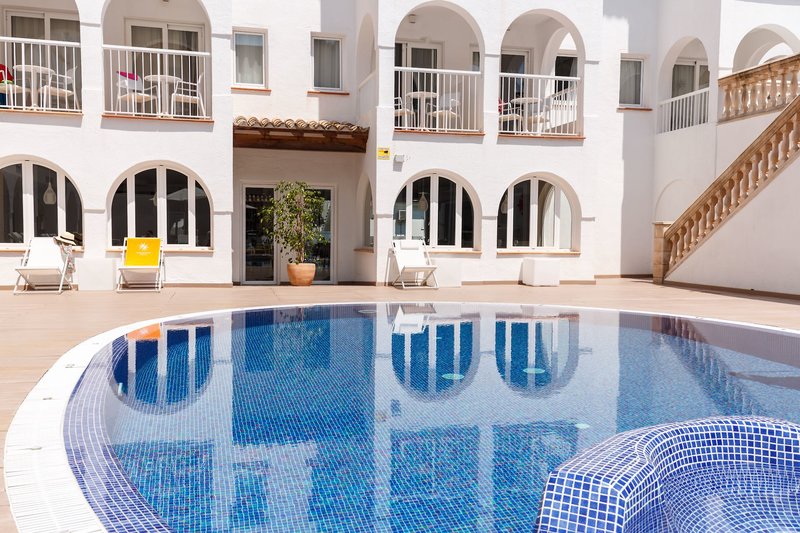 R2 Bahia Cala Ratjada Design Hotel 1