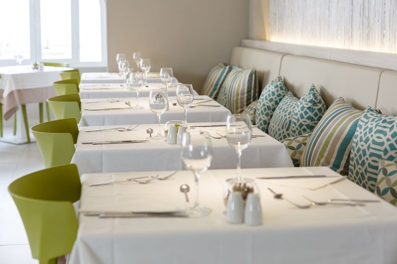 R2 Bahia Cala Ratjada Design Hotel 11