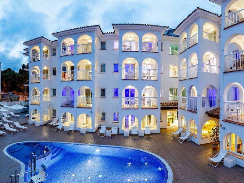 R2 Bahia Cala Ratjada Design Hotel 1