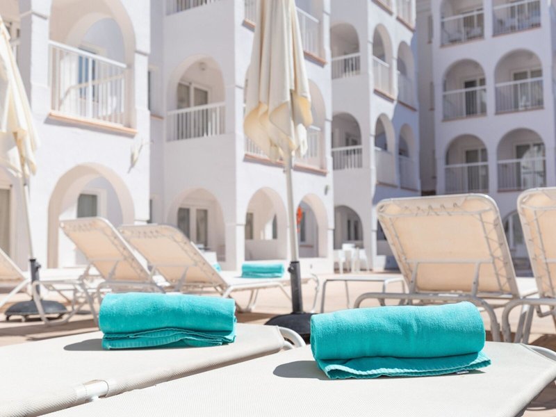 R2 Bahia Cala Ratjada Design Hotel 15