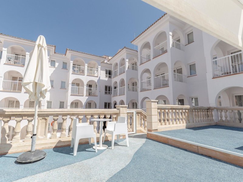 R2 Bahia Cala Ratjada Design Hotel 16