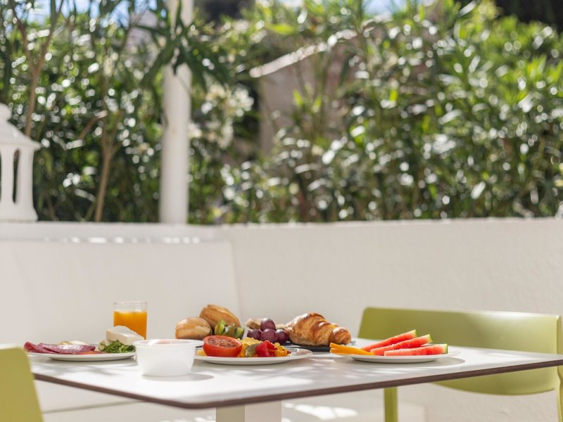 R2 Bahia Cala Ratjada Design Hotel 18