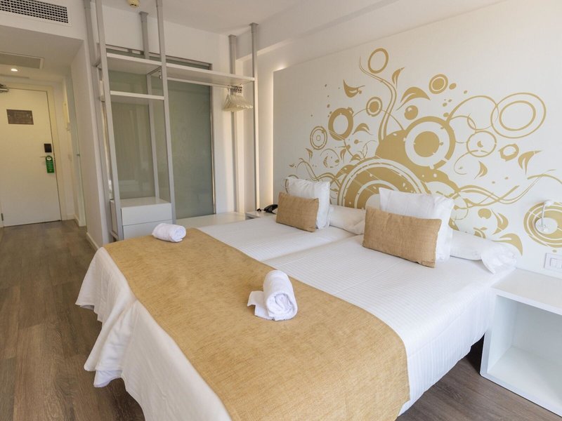 R2 Bahia Cala Ratjada Design Hotel 30