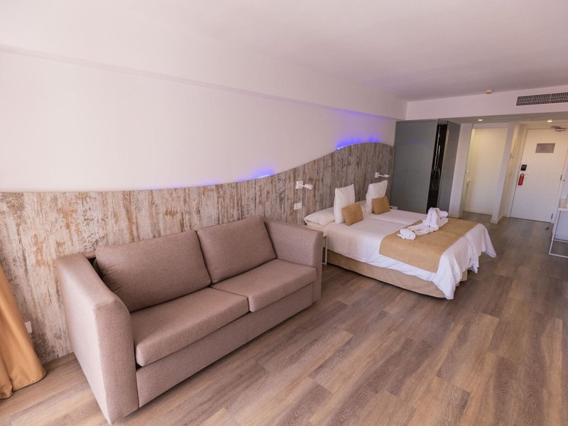 R2 Bahia Cala Ratjada Design Hotel 45