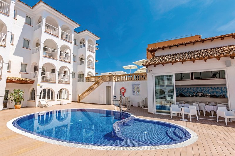 R2 Bahia Cala Ratjada Design Hotel 1