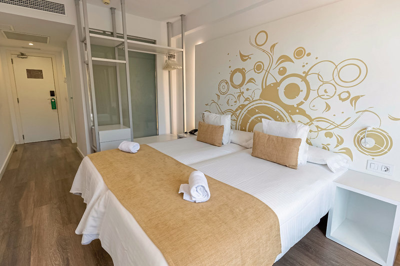 R2 Bahia Cala Ratjada Design Hotel 5