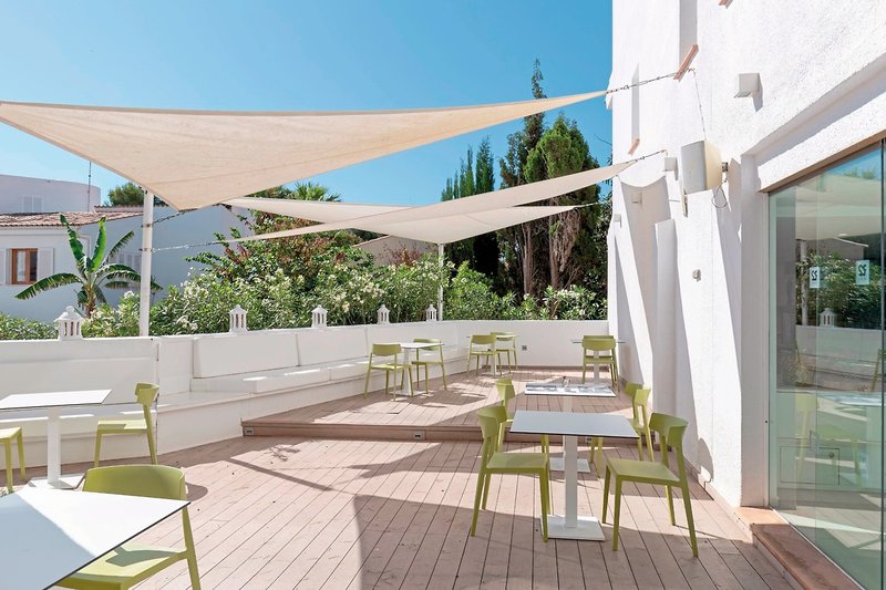 R2 Bahia Cala Ratjada Design Hotel 10