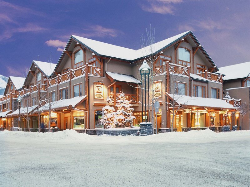 Brewster Mountain Lodge 1