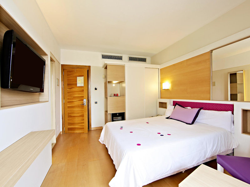 Hotel & Spa S'Entrador Playa  38