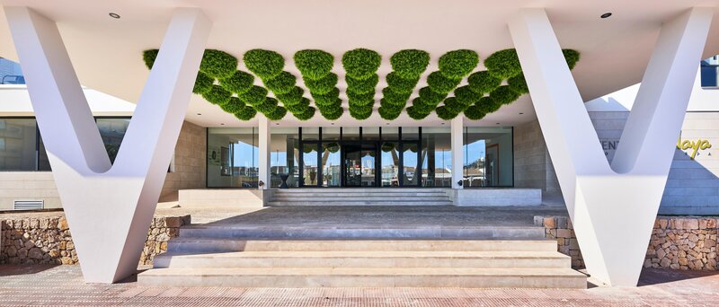 Hotel & Spa S'Entrador Playa  10