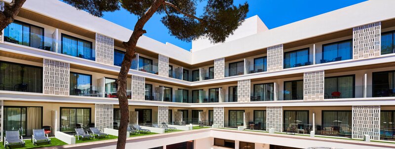 Hotel & Spa S'Entrador Playa  23